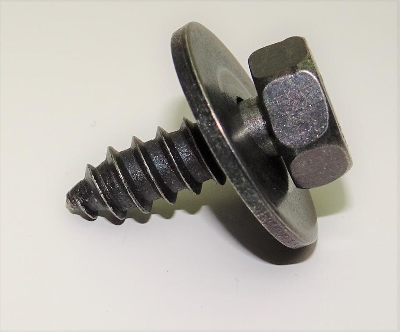 Schroef instrumentenpaneel