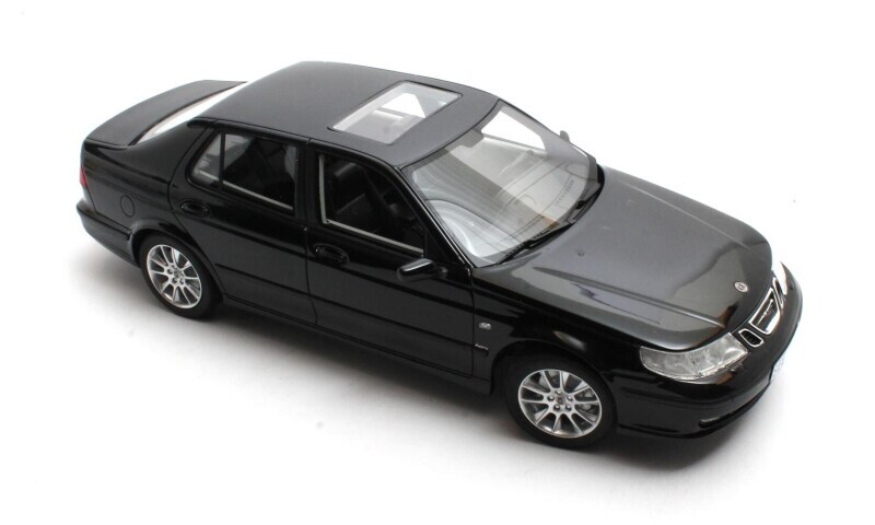 Saab 9-5 Turbo Aero black 1998 Cult Models 1:18